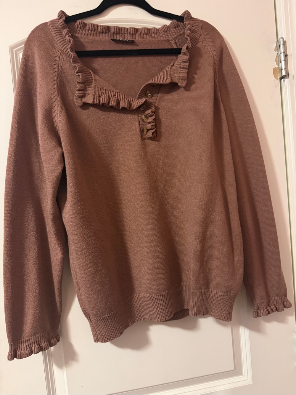 BTFMB NWOT Ruffle-Trim Scoop Neck Sweater in Dusty Rose